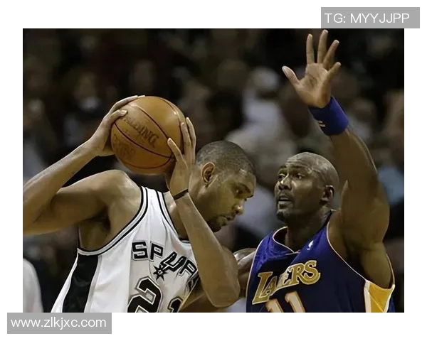 梦二队再战邓肯传奇对决回顾与分析篮球历史上的经典瞬间